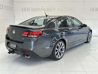 2017 Holden Commodore - Thumbnail