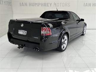 2010 Holden Commodore - Thumbnail