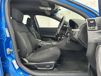 2010 Holden Commodore - Thumbnail
