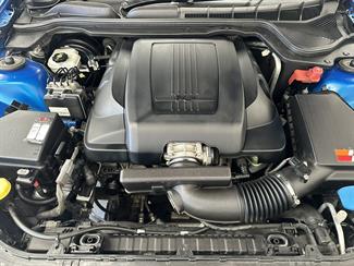 2010 Holden Commodore - Thumbnail
