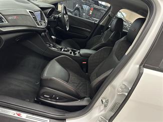 2017 Holden HSV - Thumbnail