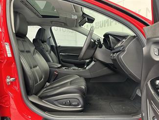 2016 Holden Commodore - Thumbnail