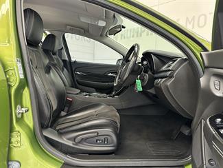 2015 Holden Commodore - Thumbnail