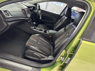 2015 Holden Commodore - Thumbnail