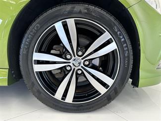 2015 Holden Commodore - Thumbnail