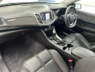 2017 Holden Commodore - Thumbnail