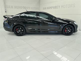 2017 Holden Commodore - Thumbnail