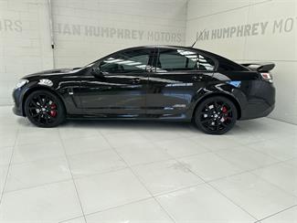 2017 Holden Commodore - Thumbnail