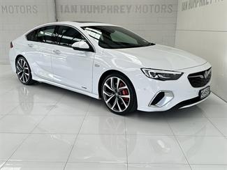 2020 Holden Commodore - Thumbnail