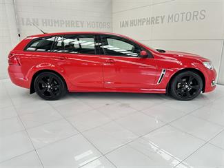 2017 Holden Commodore - Thumbnail