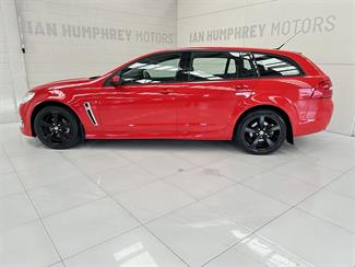 2017 Holden Commodore - Thumbnail