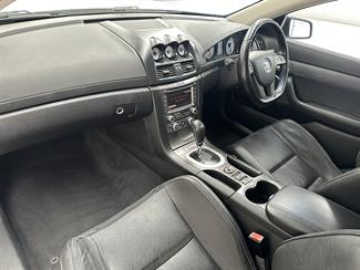 2009 Holden HSV - Thumbnail