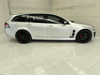 2009 Holden HSV - Thumbnail