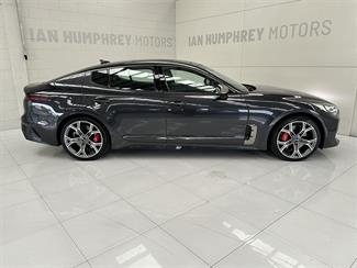 2018 Kia Stinger - Thumbnail