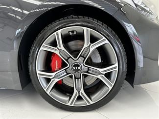 2018 Kia Stinger - Thumbnail