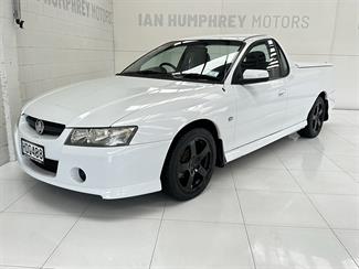2005 Holden Commodore - Thumbnail
