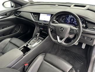 2019 Holden Commodore - Thumbnail