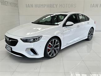 2019 Holden Commodore - Thumbnail