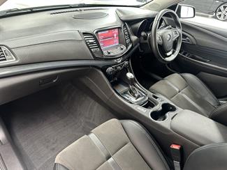 2015 Holden Commodore - Thumbnail