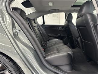 2016 Holden Commodore - Thumbnail