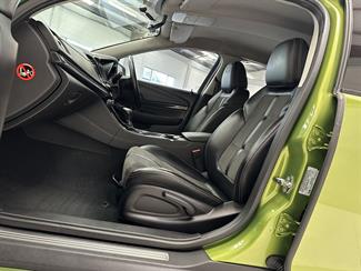 2017 Holden Commodore - Thumbnail