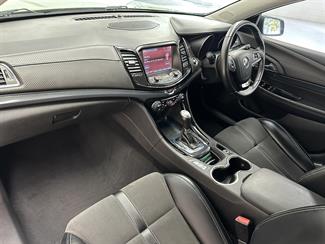 2017 Holden Commodore - Thumbnail