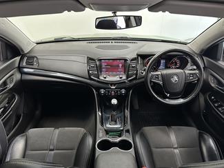 2017 Holden Commodore - Thumbnail