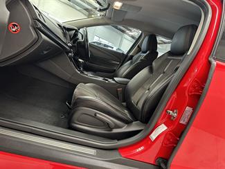 2014 Holden Commodore - Thumbnail