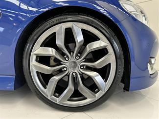 2016 Holden Commodore - Thumbnail