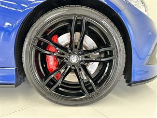 2016 Holden HSV - Thumbnail