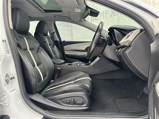 2015 Holden Commodore - Thumbnail