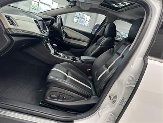 2015 Holden Commodore - Thumbnail