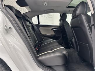 2015 Holden Commodore - Thumbnail