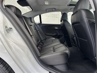 2017 Holden Commodore - Thumbnail