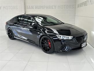 2019 Holden Commodore - Thumbnail