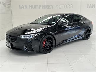 2019 Holden Commodore - Thumbnail