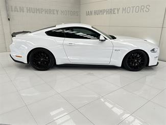 2018 Ford Mustang - Thumbnail