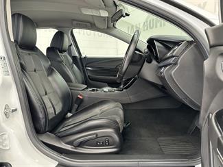 2016 Holden Commodore - Thumbnail