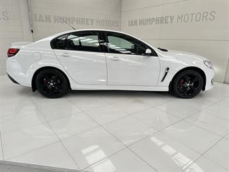 2016 Holden Commodore - Thumbnail