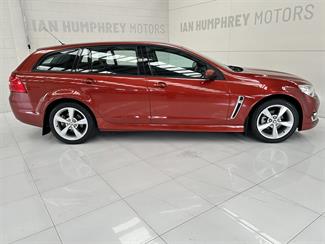 2017 Holden Commodore - Thumbnail