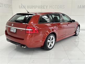2017 Holden Commodore - Thumbnail