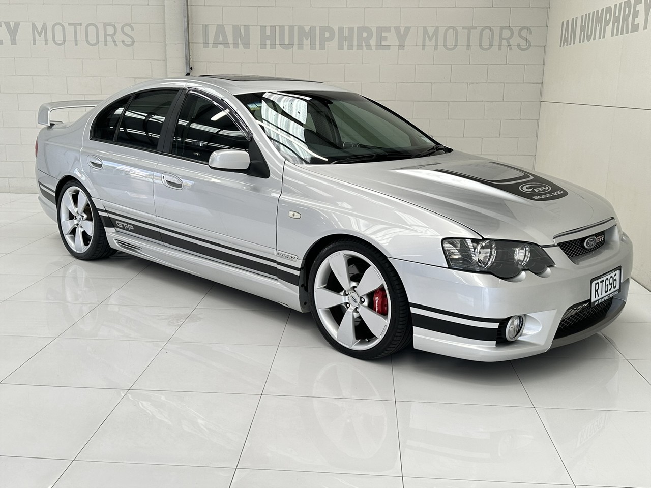 2005 Ford Falcon