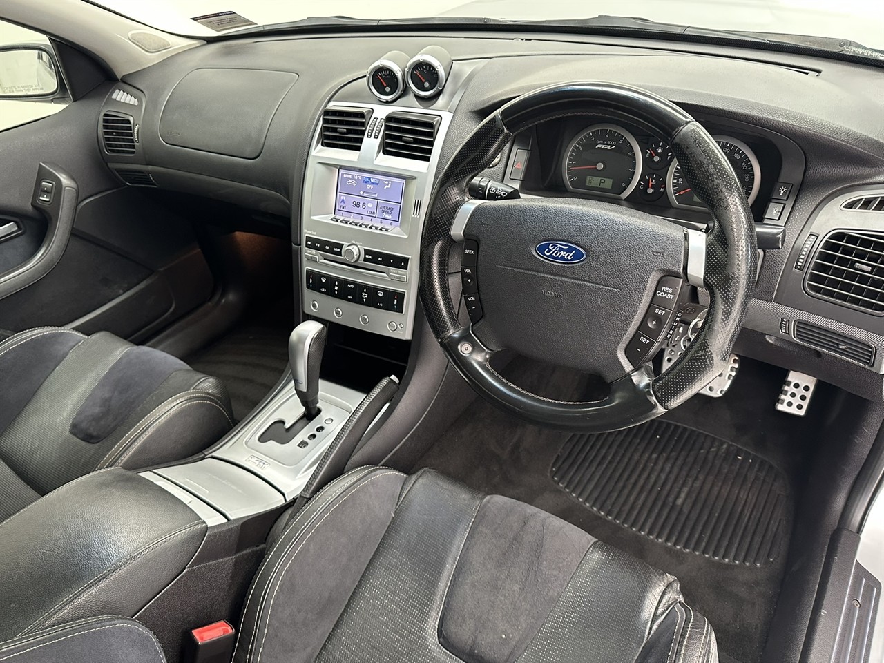 2005 Ford Falcon