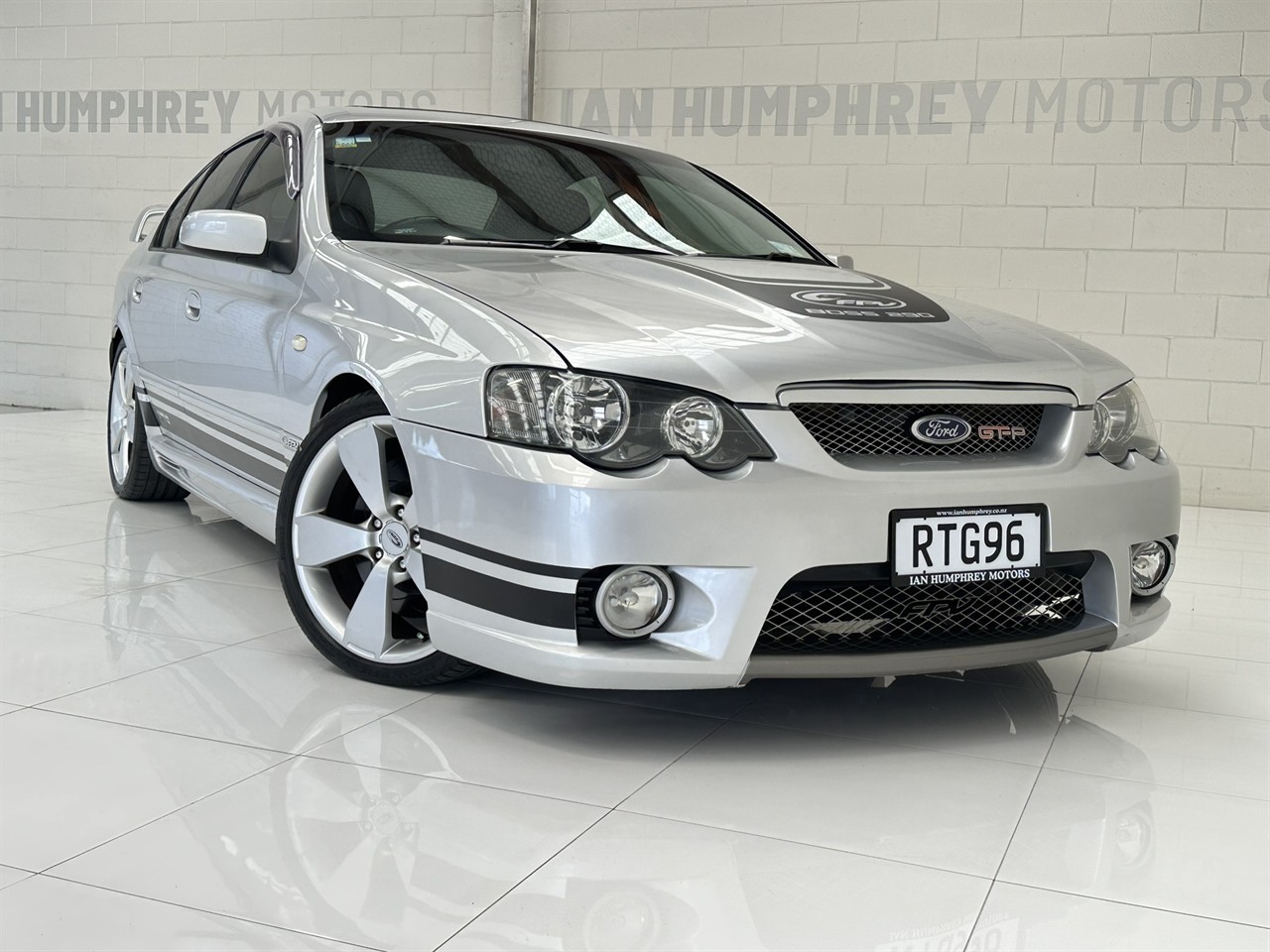 2005 Ford Falcon