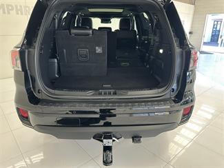 2023 Ford Everest - Thumbnail