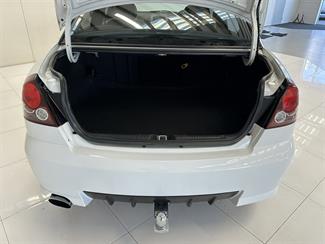 2006 Holden Commodore - Thumbnail