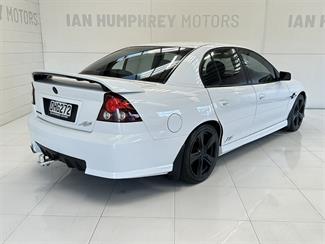 2006 Holden Commodore - Thumbnail