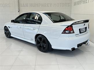 2006 Holden Commodore - Thumbnail