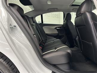 2014 Holden Commodore - Thumbnail