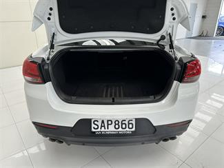 2014 Holden Commodore - Thumbnail
